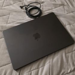 M4 MacBook Pro 512gb 24gb ram