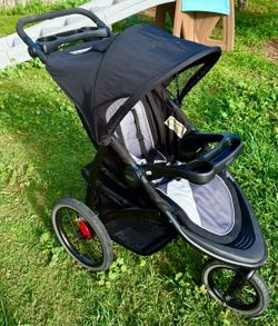 Graco jogging stroller