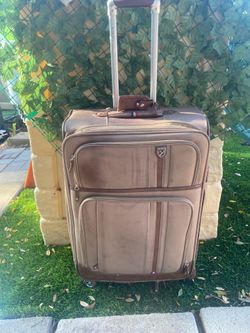 Cremieux 38 Brown Rolling Luggage Suitcase Travel Bag Softside Upright