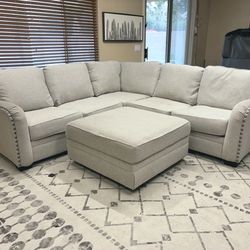 Ashley L-Sectional W Matching Storage Ottoman