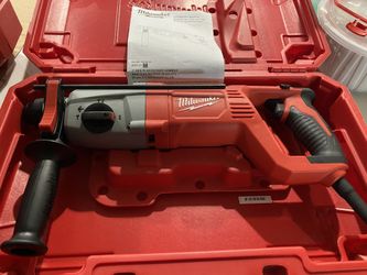 Milwaukee 8 Amp Corded 1 in. SDS D-Handle Rotary Hammer