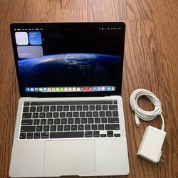 MacBook Pro 13” 2020 M1/8GB RAM/512GB SSD/Fully Functional /Screen issue 
