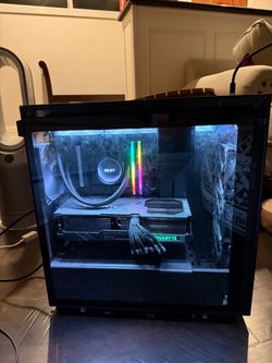 NZXT Gaming PC - RTX 4090 24GB / Intel i7 / 32GB RAM / 1 TB SSD / - AS IS