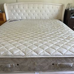 Calking Size Bed frame Matrees 