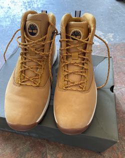 Shoe