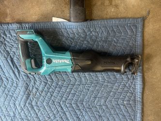Makita XRJ04
