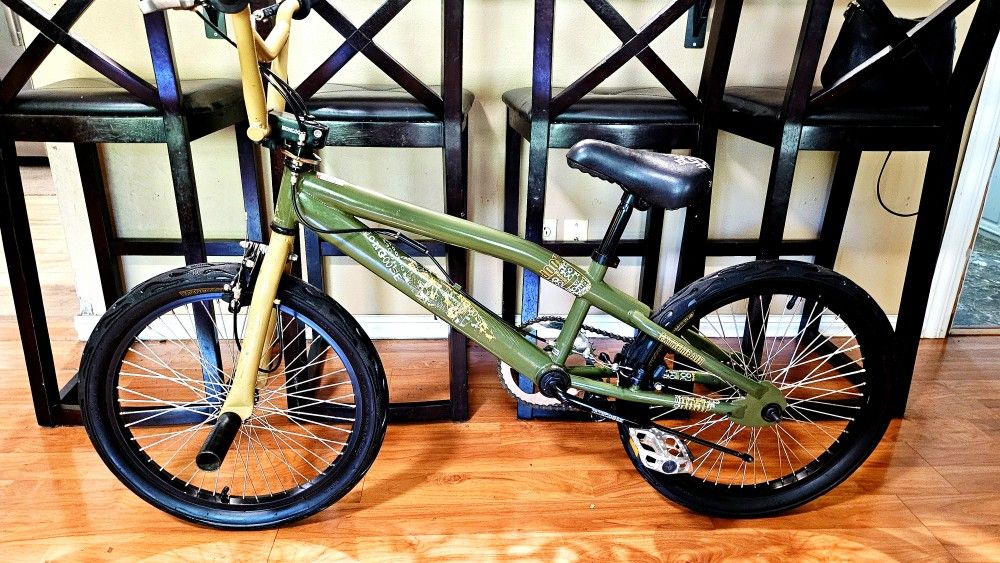 20" Mongoose Hoop Freestyle BMX From 1999