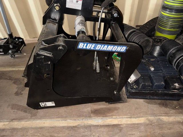 Blue Diamond Grapple Bucket 36" CII