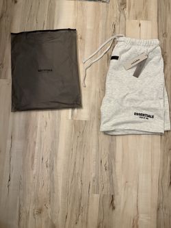 Fear of God Essentials 'Light Oatmeal' Shorts Size XL Worn Once