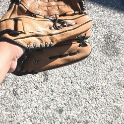Mizuno Softball Glove 