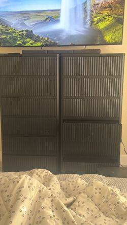 2 seaperate drawers