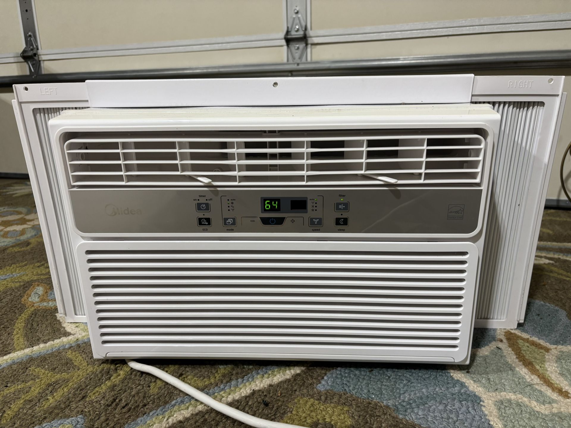 Air Conditioner - 6000 BTU - Wall Unit