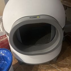 Cat Litter Box 