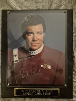 1992 Star Trek William Shatner As Cap. James Kirk Autographed Photo Plaque Limited Edition W/COA