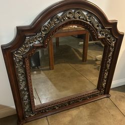FREE mirror and FREE black ottoman