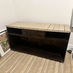 FREE Shelf / Cabinet