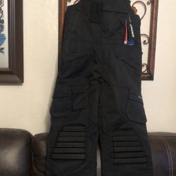 MENS SNOW BIB SIZES XXL AND MEDIUM AVAILABLE 2 CASH ONLY AVAILABLE 100 EACH FIRM
