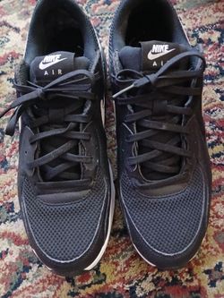 Men's airmaxes