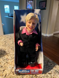 2008 Senator Hillary Clinton Boogie Diva “Animated singing/dancing Doll