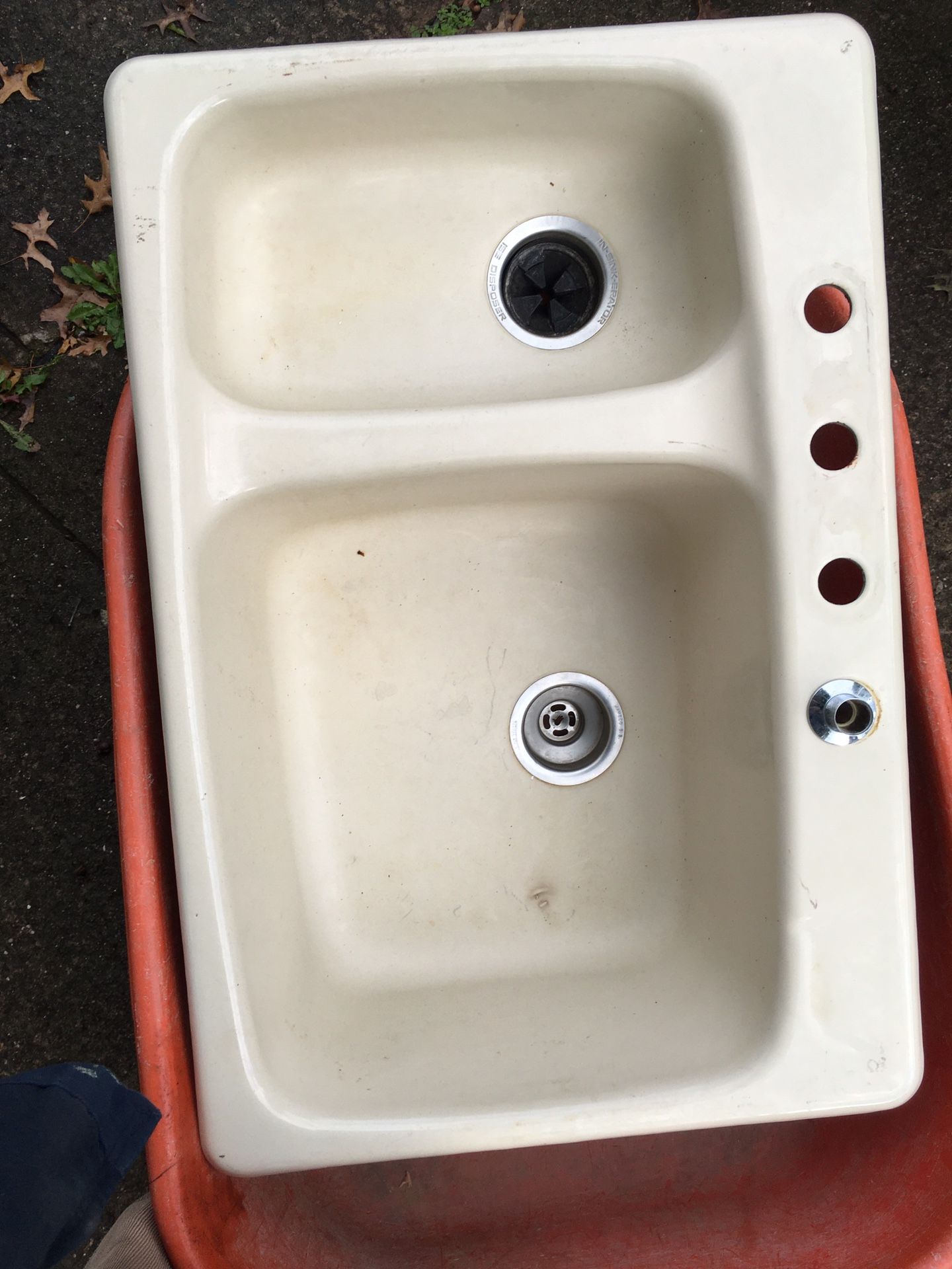 Kohler 33 “ X 22 “ X 9” Off White Used