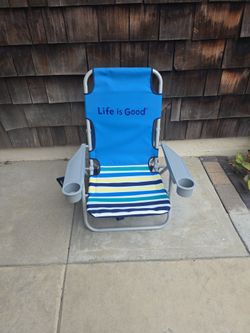 Life is Good Beach Chair with Backpack Straps