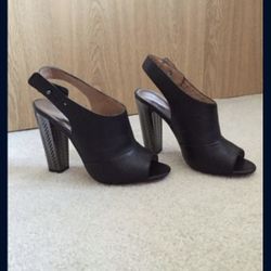 Shoes / Pumps $65