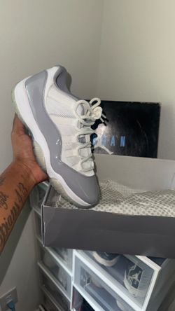Jordan 11 Low Cement Grey