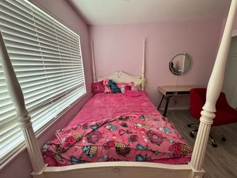 Full size bed