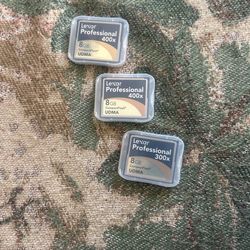 3x 8GB SD Cards for Photo/Video (CompactFlash)