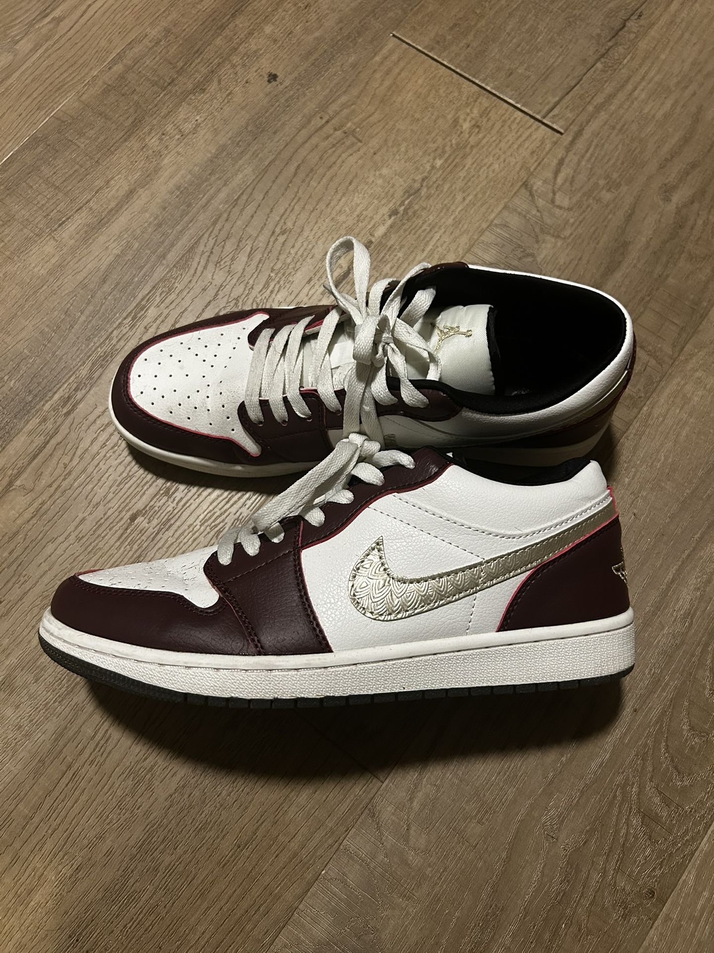 Air Jordan 1 Low (White/Burgundy/Gold) - Size 9.5