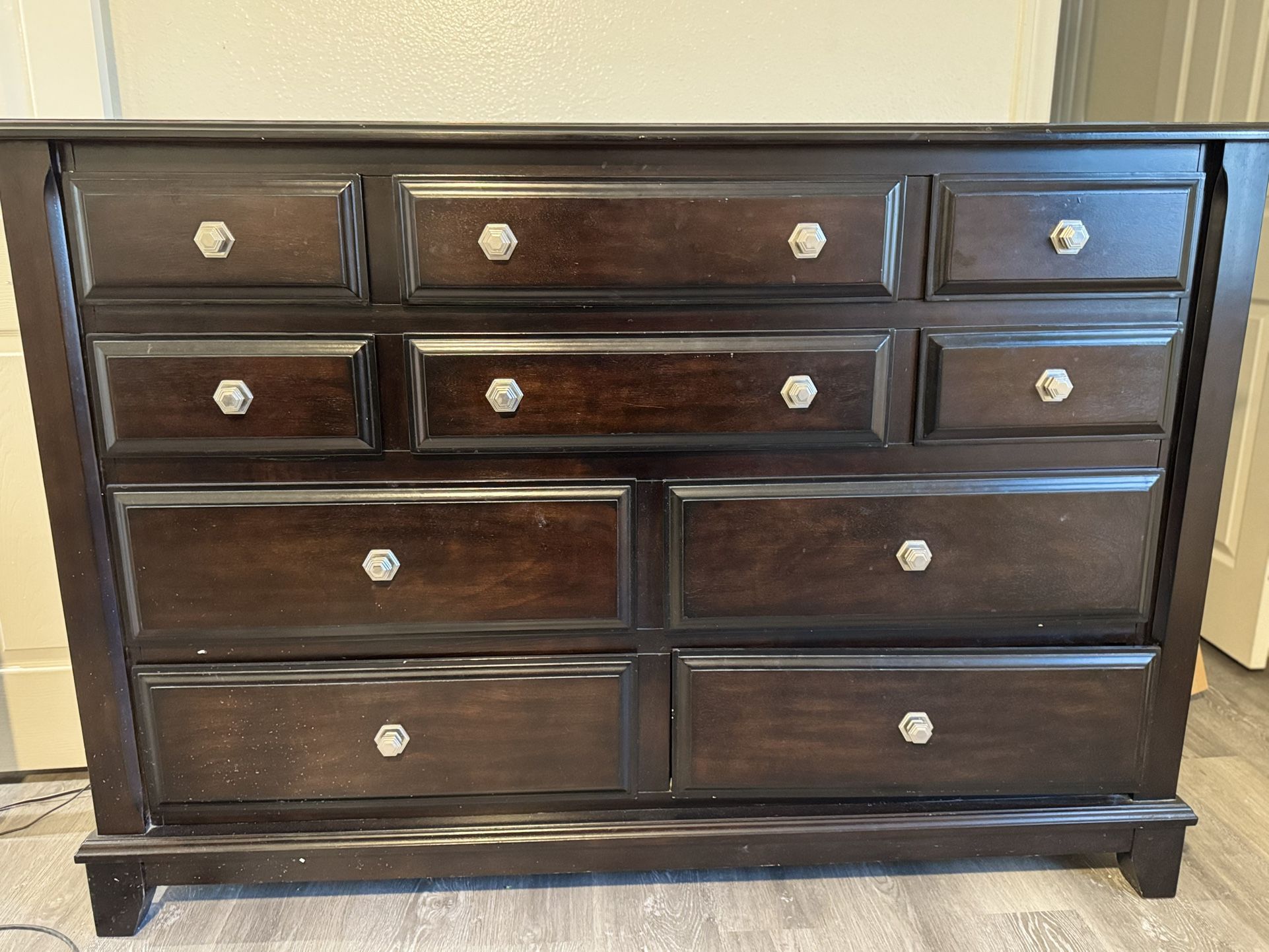Wooden 10 Drawer Dresser