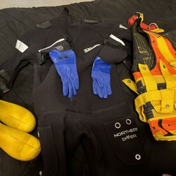 Hot Water Commercial Diver Outfit Harness Suit Boots And Gloves Along an Duffle