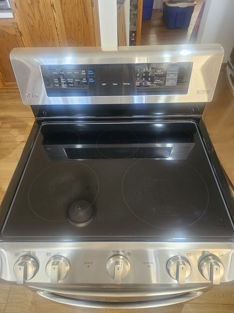 LG Electric Range