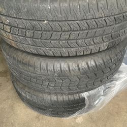 Tire 225/65R17