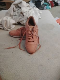 Women's Reebok Shoes