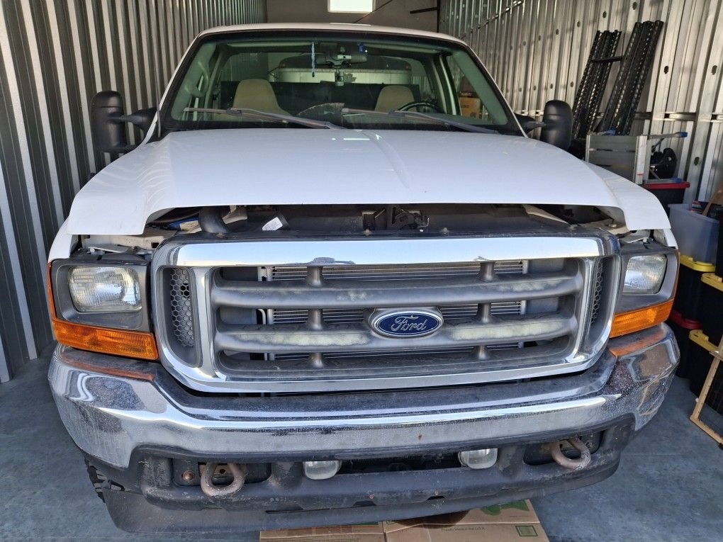 2001 Ford F-250 Super Duty 4x4 and Trailer (Heavy Duty)