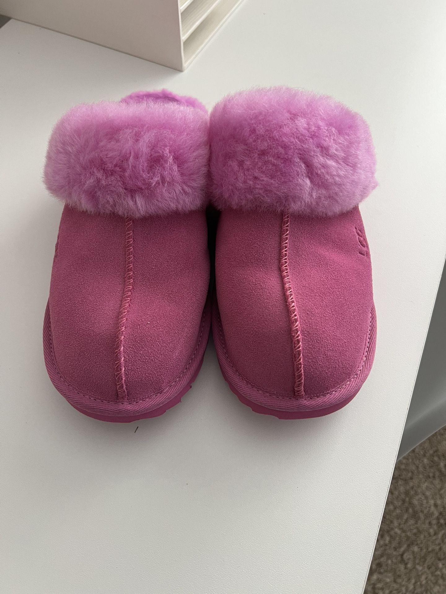 Ugg Slippers 