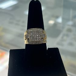 Lady’s Cluster Ring