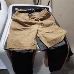 Mix Of Clothes Bundle Aeropostle Joggers And Shorts 4 Nike Hoodies 2 Hollister Jeans  $60 For All