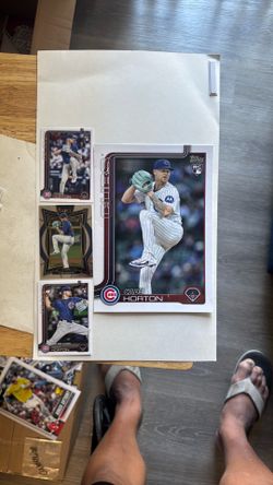 2025 Topps Cade Horton Rookie Card Lot (4 Cards) -includes the Jumbo oversized and companion cards