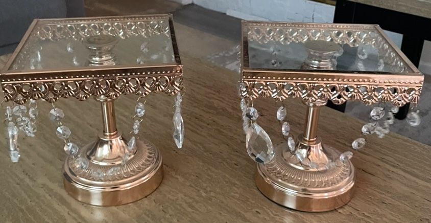 Chandelier cake stands