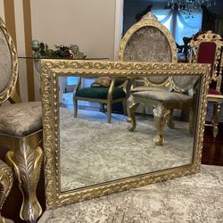 Very  Gorgeous  Antique a Mirror wood 