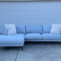 Free Delivery/ Sectional Sofa