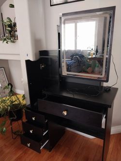 Black vanity desk