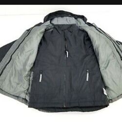 Boy's  
winter jacket.
Size 8/10
