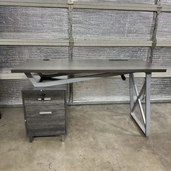 Work Desk With File Cabinet 