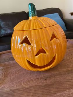 Jack-o-Lantern: ceramic w/ battery candle