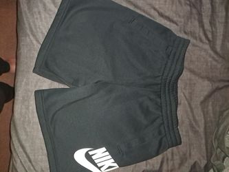 Brand New Nike Kids Youth XL Shorts