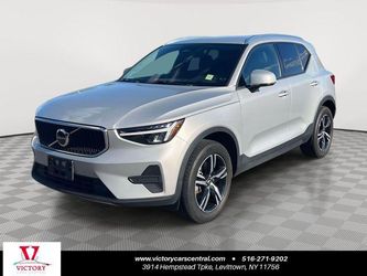 2023 Volvo XC40