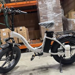 Folding electric bicycle